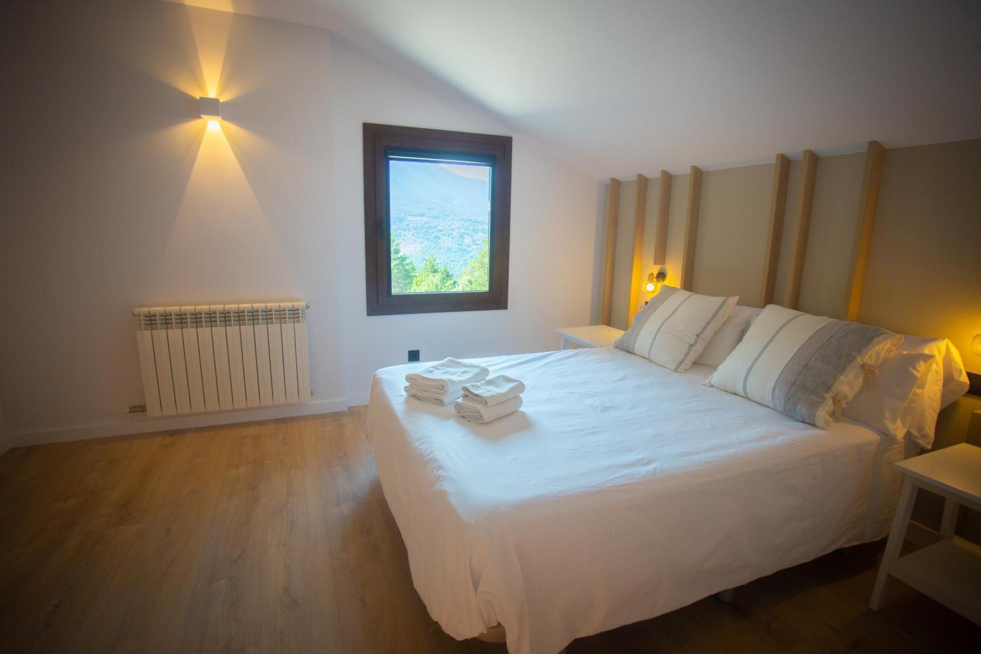 L'Indret Del Pedraforca Adults Only Hotel Saldés Eksteriør billede