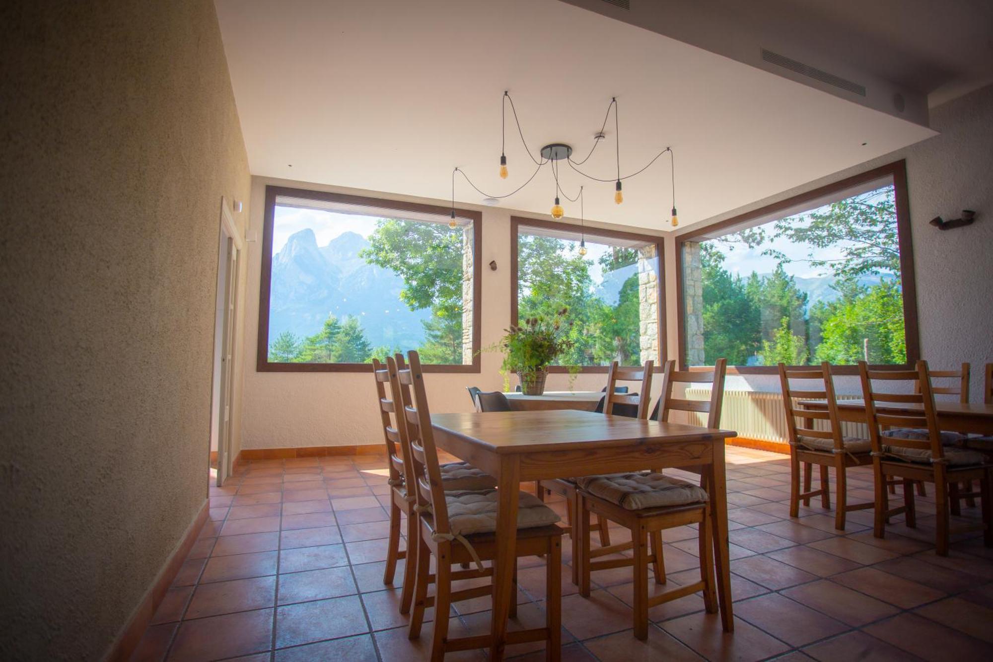 L'Indret Del Pedraforca Adults Only Hotel Saldés Eksteriør billede