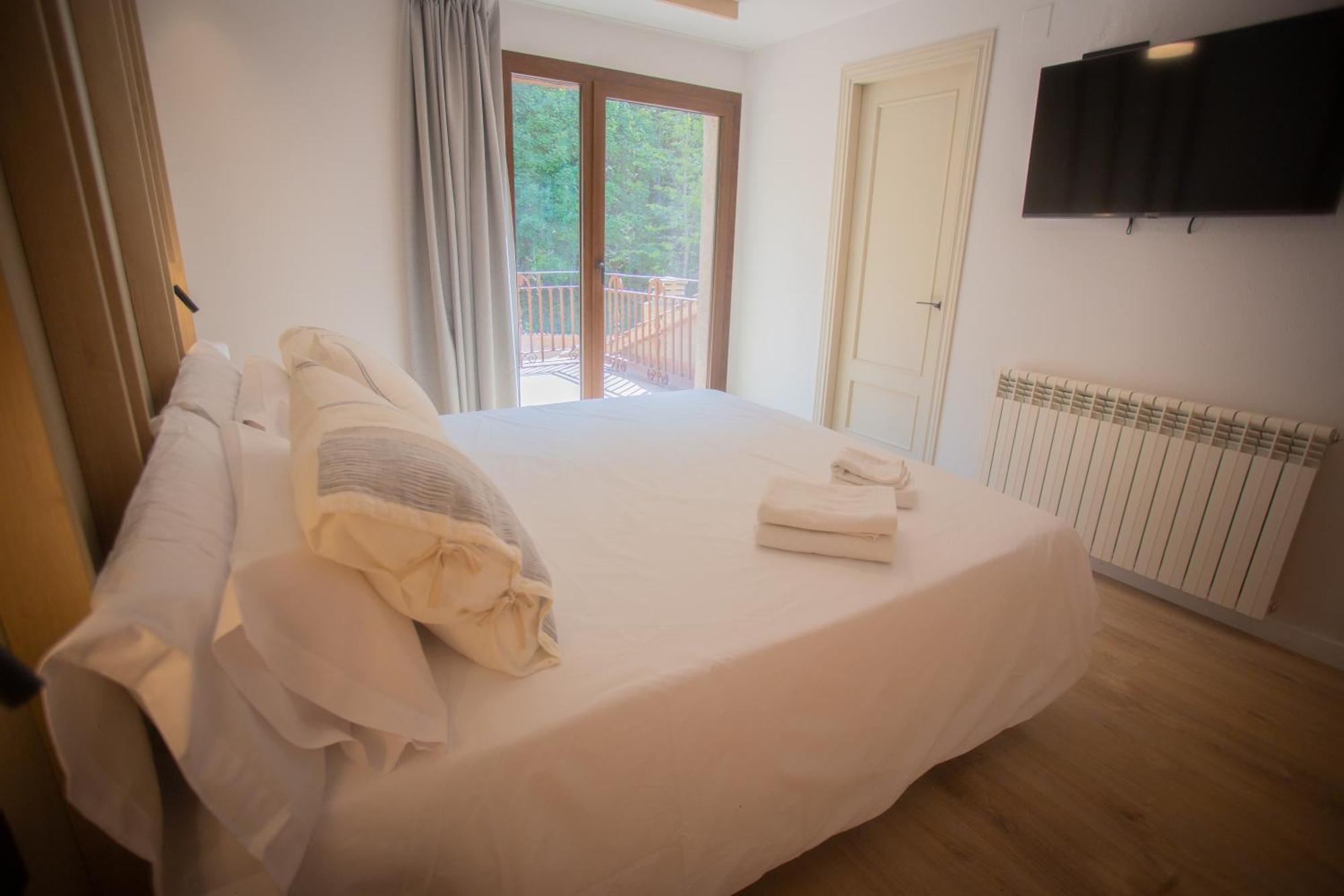 L'Indret Del Pedraforca Adults Only Hotel Saldés Eksteriør billede