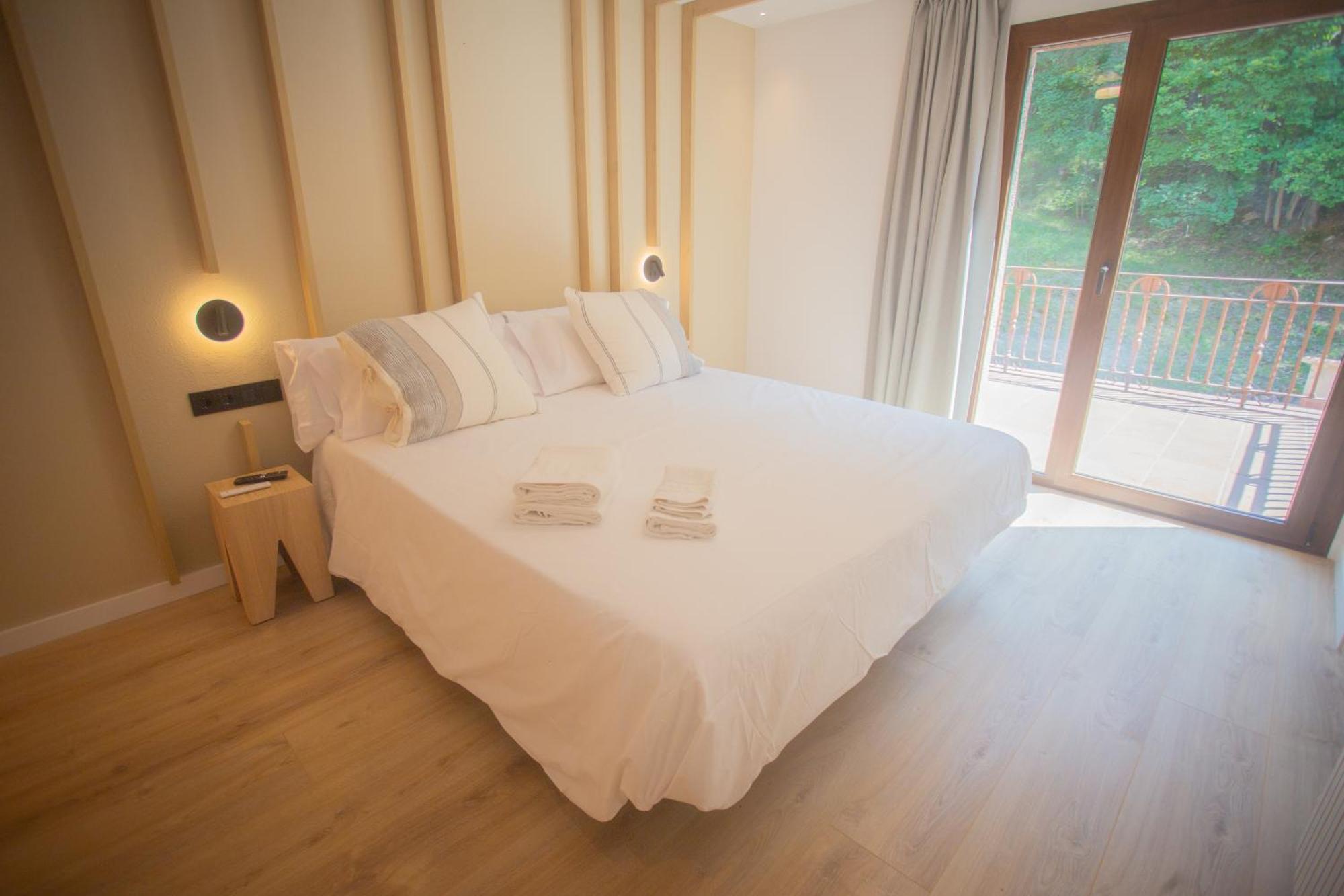 L'Indret Del Pedraforca Adults Only Hotel Saldés Eksteriør billede